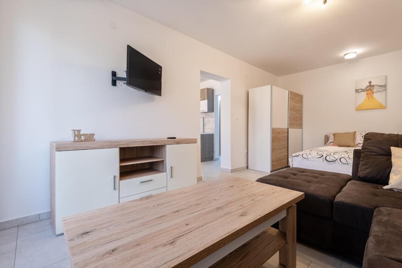 Apartments Mira Neum Εξωτερικό φωτογραφία