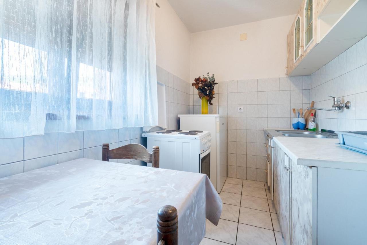 Apartments Mira Neum Εξωτερικό φωτογραφία