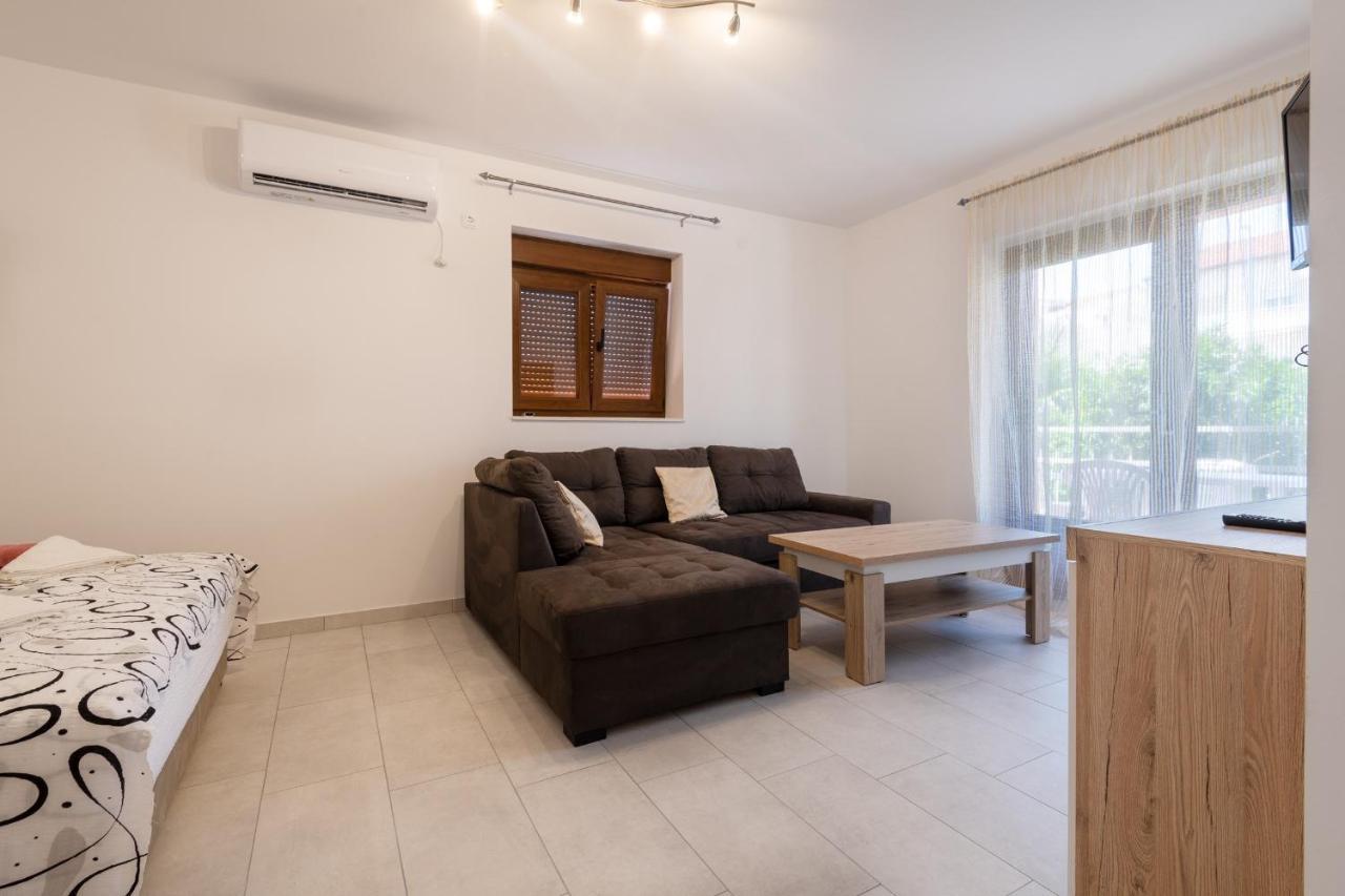 Apartments Mira Neum Εξωτερικό φωτογραφία